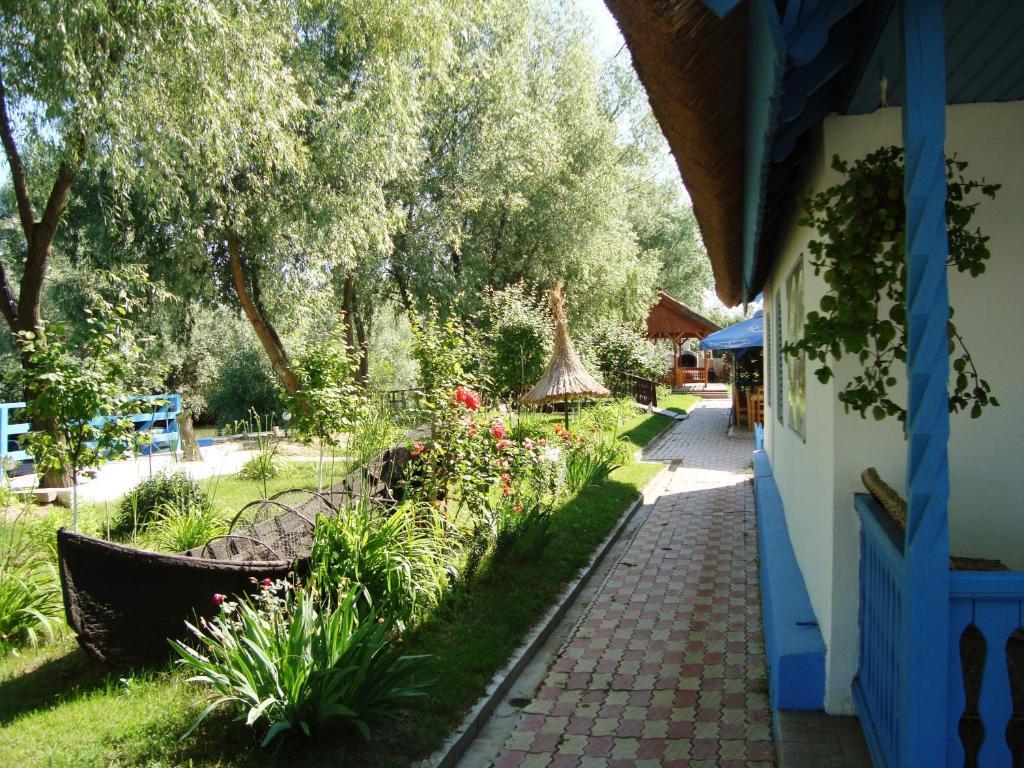ホテルCasa Dintre Salcii Uzlina エクステリア 写真